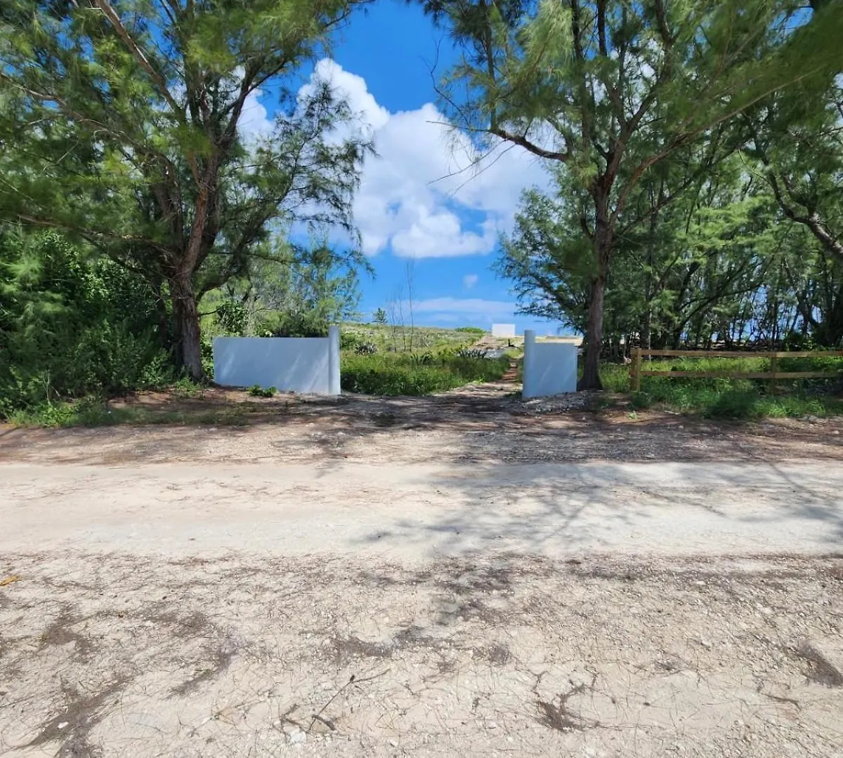 Holiday home The Riparian Villa Dunmore Town
