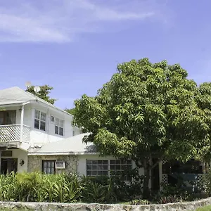 Hotel Tingum Village, Dunmore Town